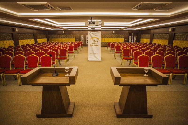 Liv Suit Hotel 迪亚巴克尔 外观 照片